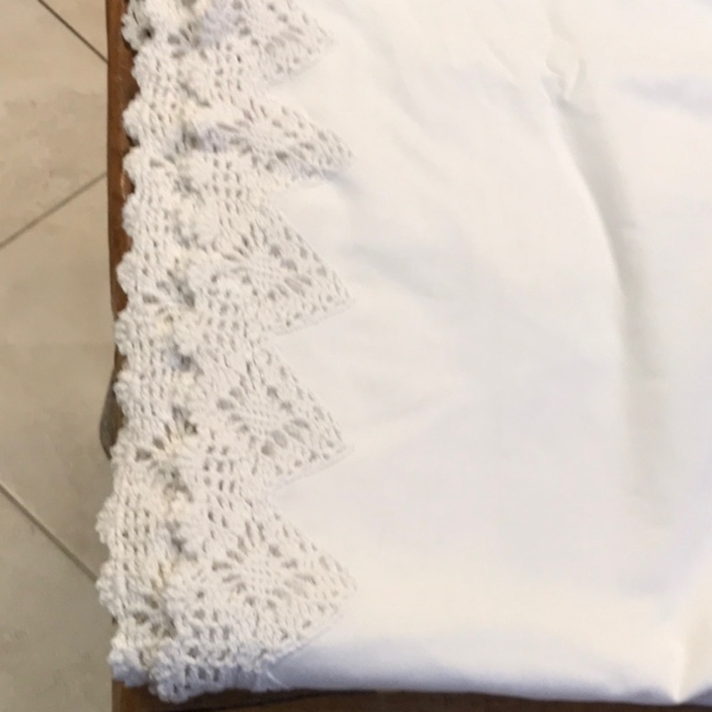 Crocheted Queen Bed Skirt! Drop is 13.75”. Excellent condition.